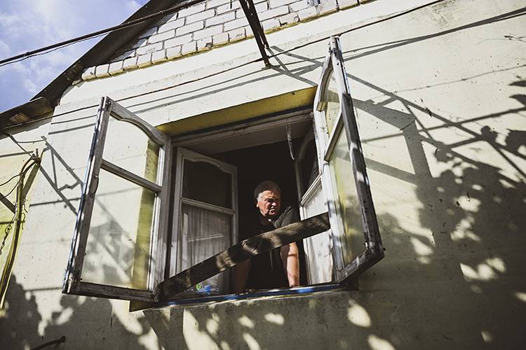 Ukrayna'daki Pavlivka köyünde evler kullanılamaz hale geldi 2